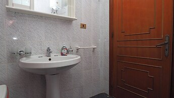 Comfortable Villa for 8 People Near Lido Pizzo