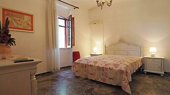 Comfortable Villa for 8 People Near Lido Pizzo