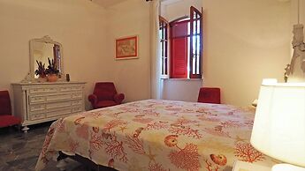 Comfortable Villa for 8 People Near Lido Pizzo