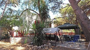 Comfortable Villa for 8 People Near Lido Pizzo