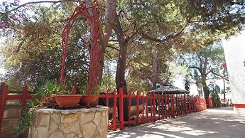 Comfortable Villa for 8 People Near Lido Pizzo