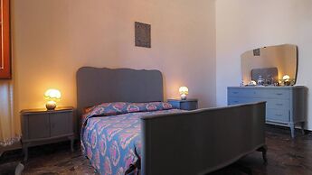 Comfortable Villa for 8 People Near Lido Pizzo