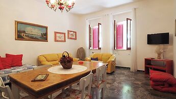 Comfortable Villa for 8 People Near Lido Pizzo