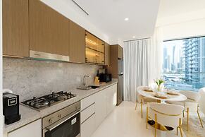 Elite 1BR Emaar Beachfront Near Marina JBR