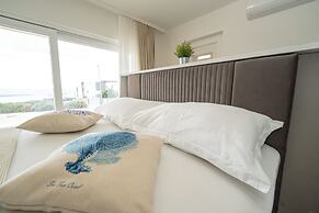 Pulse apartments with Pool