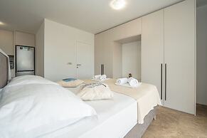 Pulse apartments with Pool