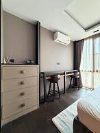 Room-luxury Condo, Chaing Mai Night Baza