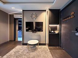 Room-luxury Condo, Chaing Mai Night Baza