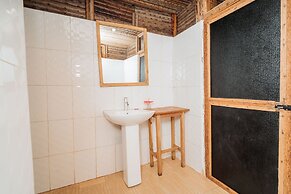 MAISARA MAFIA BEACH LODGE