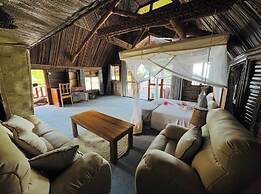 MAISARA MAFIA BEACH LODGE