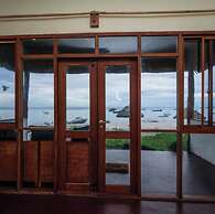 MAISARA MAFIA BEACH LODGE