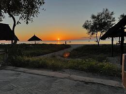 MAISARA MAFIA BEACH LODGE