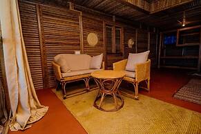 MAISARA MAFIA BEACH LODGE