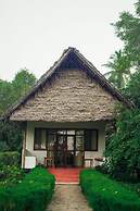MAISARA MAFIA BEACH LODGE