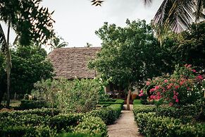 MAISARA MAFIA BEACH LODGE