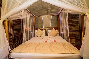 MAISARA MAFIA BEACH LODGE