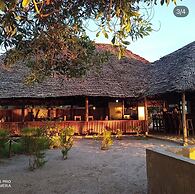 MAISARA MAFIA BEACH LODGE