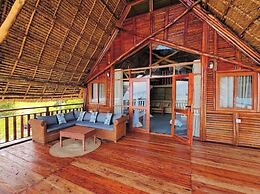 MAISARA MAFIA BEACH LODGE