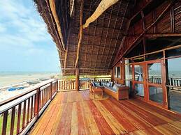 MAISARA MAFIA BEACH LODGE