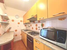 Sunny Beachside Apartment in Grado