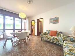 Sunny Beachside Apartment in Grado