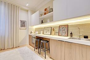 Le Petit Luxe Parisien