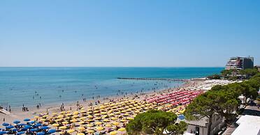 Charming Apartment With Lagoon Views in Grado