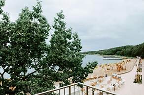 Heikendorf Ostseebad Strandhotel mit Sauna by Belvilla