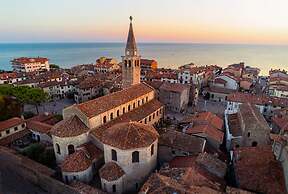 Ideal Getaway Apartment for Four Guests in Grado