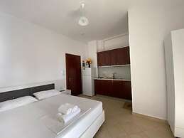 Black Pearl Hotel