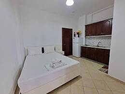 Black Pearl Hotel