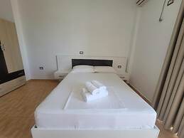 Black Pearl Hotel