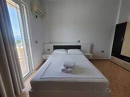 Black Pearl Hotel