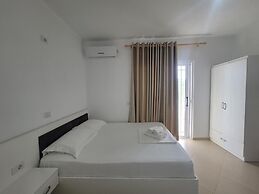 Black Pearl Hotel