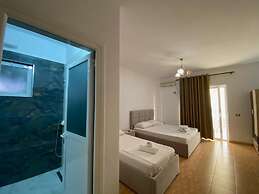 Black Pearl Hotel