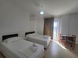 Black Pearl Hotel