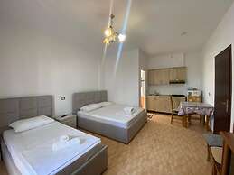 Black Pearl Hotel