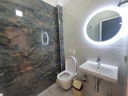 Black Pearl Hotel