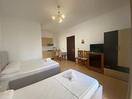 Black Pearl Hotel
