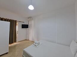Black Pearl Hotel
