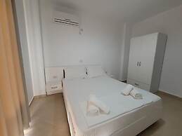 Black Pearl Hotel