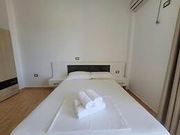 Black Pearl Hotel