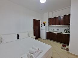 Black Pearl Hotel