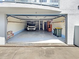 Beachside 3-bed Apartment With Garage Parking