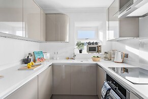 The Renoir Sea View Suite