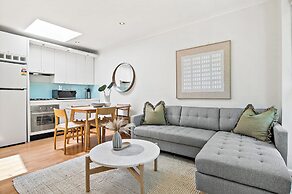 Bright 2-bed Apartment in South Yarra