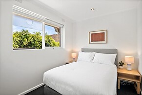 Bright 2-bed Apartment in South Yarra