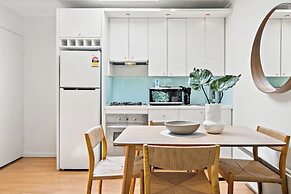 Bright 2-bed Apartment in South Yarra