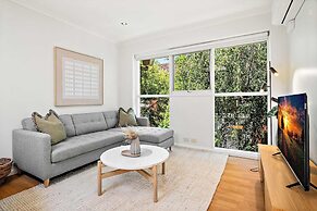 Bright 2-bed Apartment in South Yarra