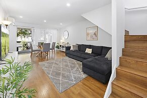 Bright 3-bed Home Near Maroochydore Beach